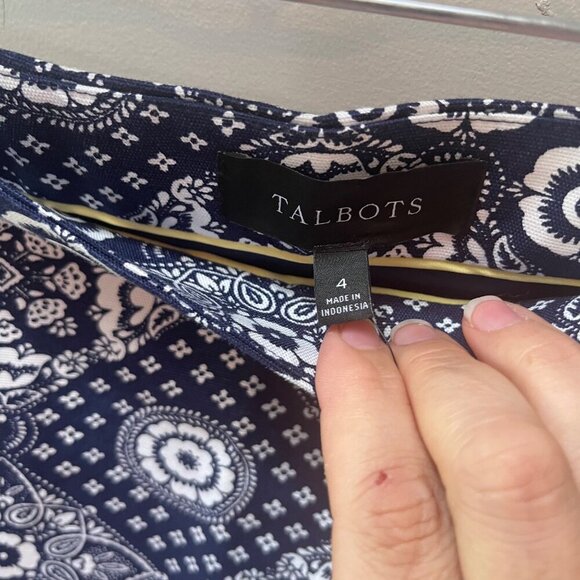 NEW‎ Talbots Women's Blue & White Floral Print Skirt Size 4 - Picture 4 of 5